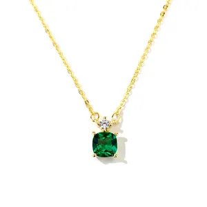 Pemasok emas minimalis hijau persegi zirkon berlapis emas perak murni kalung untuk wanita