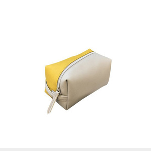 Trousse de maquillage tendance de style coréen, trousse de toilette portable en cuir et PVC patchwork, organiseur de voyage grande capacité. - Product Image 4