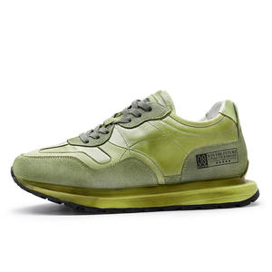 Chaussures de course en cuir de haute qualité pour hommes avec logo personnalisé OEM, confortables, tendance et décontractées - Product Image 3