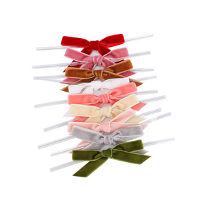 En gros 1cm Mini Velours Ruban Arcs Avec Attacher Ribon Bouteille De Parfum Ruban <span class=keywords><strong>Arc</strong></span> Personnalisé De Haute Qualité Arcs pour Emballage Fourniture - Product Image 1