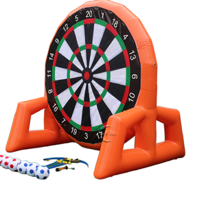 Gioco di Freccette Gigante Gonfiabile a Tema Calcio per Adulti e Bambini - Product Image 1