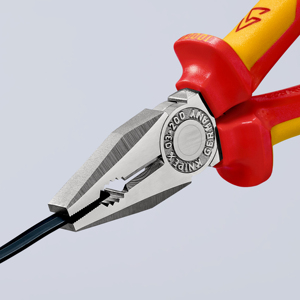 Pince combinée KNIPEX 03 06 200 SB isolée avec poignées à revêtement multi-composants, testée VDE, chromée, 200 mm - Product Image 4