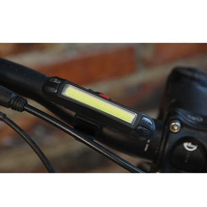 Luz trasera Led para bicicleta Wd14040, recargable, 4 modos, Ipx4, resistente al agua, resina plástica para conducción nocturna - Product Image 1