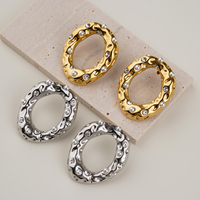Pendientes de Perlas Plateadas y Doradas EDGE, Diseño Ovalado Abierto Abstracto, Texturizados, Joyería de Moda para Mujer