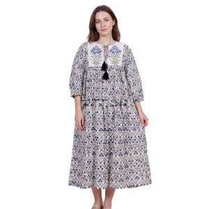 Nouvelle Arrivée Robe Formelle Midi pour Femme, Motif Floral Violet Rose, Coton, Longueur Genou, Manches Courtes, Tricotée Écologique, Silhouette Trapèze - Product Image 1
