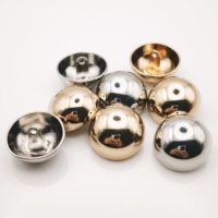 Boutons en métal ronds brillants de luxe 24L, vente en gros directe d'usine pour accessoires vestimentaires de luxe