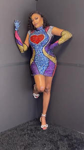 Robes de soirée pour femmes d'été en pierres précieuses colorées de luxe, mini-robe rouge en forme de cœur arc-en-ciel avec gants, costume de scène de danse de club de chanteuse - Product Image 6