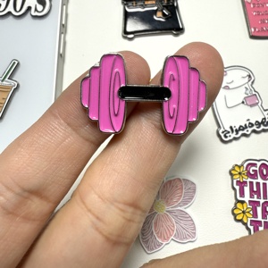 Aangepaste Gegraveerde Multi-Stijl Metalen Zacht Email Decoratieve Stickers-Retro Logo/Tekst Aangepaste Kleur Modieuze Mobiele Telefoon - Product Image 4