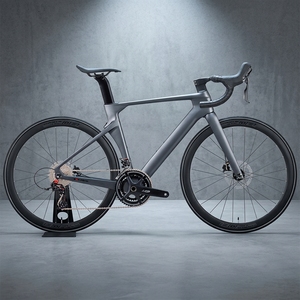 จักรยานเสือหมอบ R10pro รุ่น Disc Road Bike Wheeltop Eds Tx 24 สปีด เกียร์อิเล็กทรอนิกส์ เบรกไฮดรอลิก ล้อและแฮนด์อะลูมิเนียม R10pro R10pro - Product Image 1