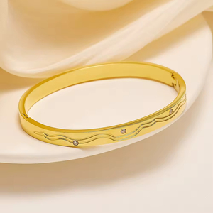 Europe <b>and</b> the United States Ins Retro Stainless Steel <b>Bracelet</b> Advanced Water-sensitive Corrugated Titanium Steel <b>Bracelet</b> - Product Image 5