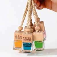 Diffuseur de parfum pour voiture personnalisé, bouteille en verre avec bouchon en bois, éliminateur d'odeurs, ornement d'intérieur de voiture