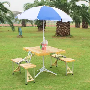 Groothandel Outdoor Houten Draagbare Opvouwbare Tafel Hout Picknick Bbq Camping Folding Tafel En Stoel Set Met Paraplu