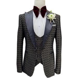 2025 Otoño <span class=keywords><strong>Invierno</strong></span> conjunto <span class=keywords><strong>de</strong></span> traje <span class=keywords><strong>de</strong></span> 3 piezas para hombre con cuello en V <span class=keywords><strong>de</strong></span> un solo pecho estampado Casual anfitrión traje <span class=keywords><strong>de</strong></span> <span class=keywords><strong>boda</strong></span> - Product Image 5