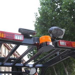 Apilador Eléctrico Personalizado FANYU CPD20, Capacidad de Carga de 1.5-2 Toneladas, Altura de Elevación de 3 m, Batería de Iones de Litio, Inclinación del Mástil Fwd 6/12 - Product Image 6