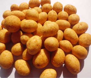 Precio al por mayor de calidad alimentaria Chilli Peanuts-Certificado BRC, embalaje personalizado para supermercado y bar - Product Image 1