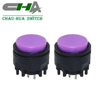Interrupteur à bouton-poussoir à trou traversant CHA C3002A-C1 Series, bouton violet et corps noir
