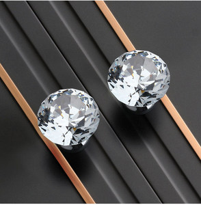 Çok Yönlü Kristal Metal Tabanlı Dolap Kulpları, Mutfak Gardırop Mobilyaları için Dekoratif Çekmece Kulpları - Product Image 6