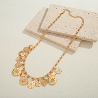 Collar con colgante de moneda de latón para mujer, joyería de moda con chapado en misticismo para ocasiones de aniversario, novedad