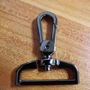 คาราบิเนอร์โลหะผสมสังกะสี หัวเข็มขัดหมุนได้ สำหรับพวงกุญแจ กระเป๋า อุปกรณ์ฮาร์ดแวร์ ทนทาน สไตล์ศิลปะสมัยใหม่ - Product Image 2