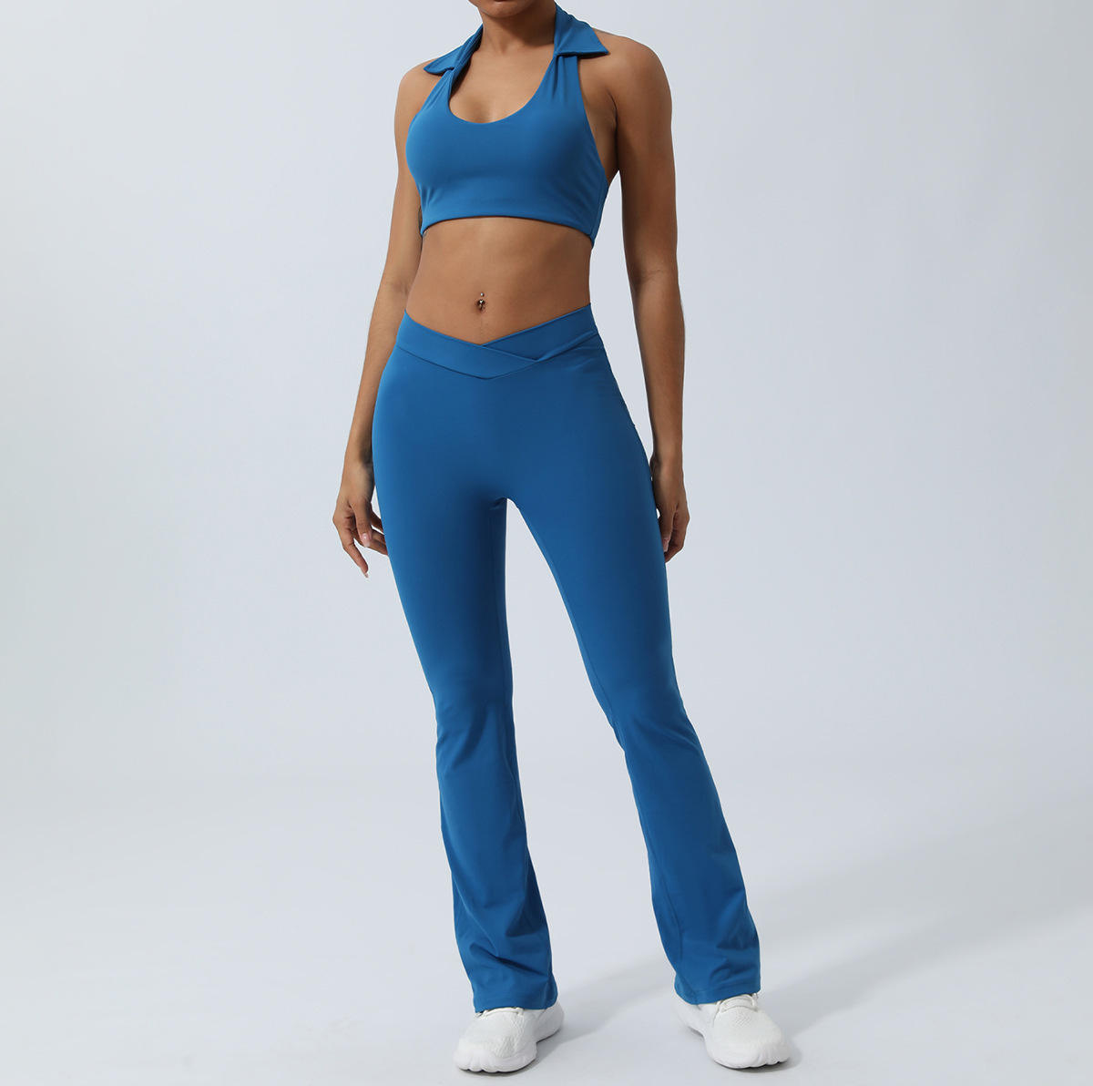 ชุดสูทกางเกงสีน้ำเงิน