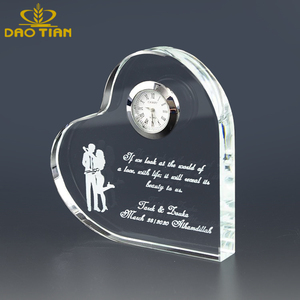 DT-R099 Horloge de bureau en cristal 3D en forme de cœur - Décoration élégante pour la maison et cadeau romantique pour la Saint-Valentin, un mariage <span class=keywords><strong>ou</strong></span> un anniversaire - Product Image 5
