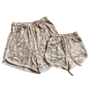 <span class=keywords><strong>Pantaloncini</strong></span> Sportivi <span class=keywords><strong>Estivi</strong></span> da <span class=keywords><strong>Donna</strong></span> con Stampa Leopardata e Motivo a Quadri, Vita Elastica, Nuovi Stili per Mamma e Figlia - Product Image 6