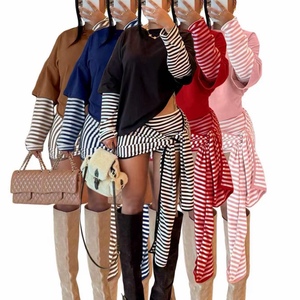 Nuovo Design alla Moda: Set Casual Elasticizzato in Due Pezzi <span class=keywords><strong>con</strong></span> <span class=keywords><strong>Felpa</strong></span> a <span class=keywords><strong>Maniche</strong></span> Lunghe e Shorts <span class=keywords><strong>con</strong></span> Cintura - Product Image 1