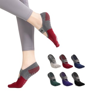 Calcetines de Yoga Profesionales de Cinco Dedos con Logotipo Personalizado, Color Sólido, Antideslizantes, con Logotipo en la Parte Inferior, para la Temporada de Primavera - Product Image 1