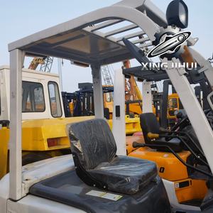 Montacargas TCM FD25T3C de 2.5 toneladas, montacargas usado de Japón, 2.5 toneladas, motor Isuzu C240, máquina usada, montacargas a gasolina, 4000MM 2500KG - Product Image 5