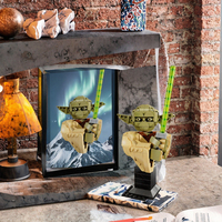 Figura de Bloques de Construcción del Maestro Jedi Alienígena, Modelo de Ladrillo Verde con Soporte de Exhibición para Espada Láser, Regalo Coleccionable DIY