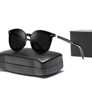 Kacamata hitam desain Retro klasik UV400 terpolarisasi Cat 3 kebesaran Wanita Pria uniseks merek G Cat3