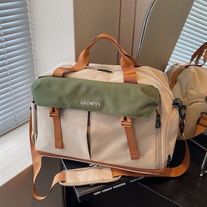 Sac de sport unisexe grande capacité avec séparation sec/humide, en tissu Oxford, fermeture éclair, portable, style mode, motif lettre - Product Image 1