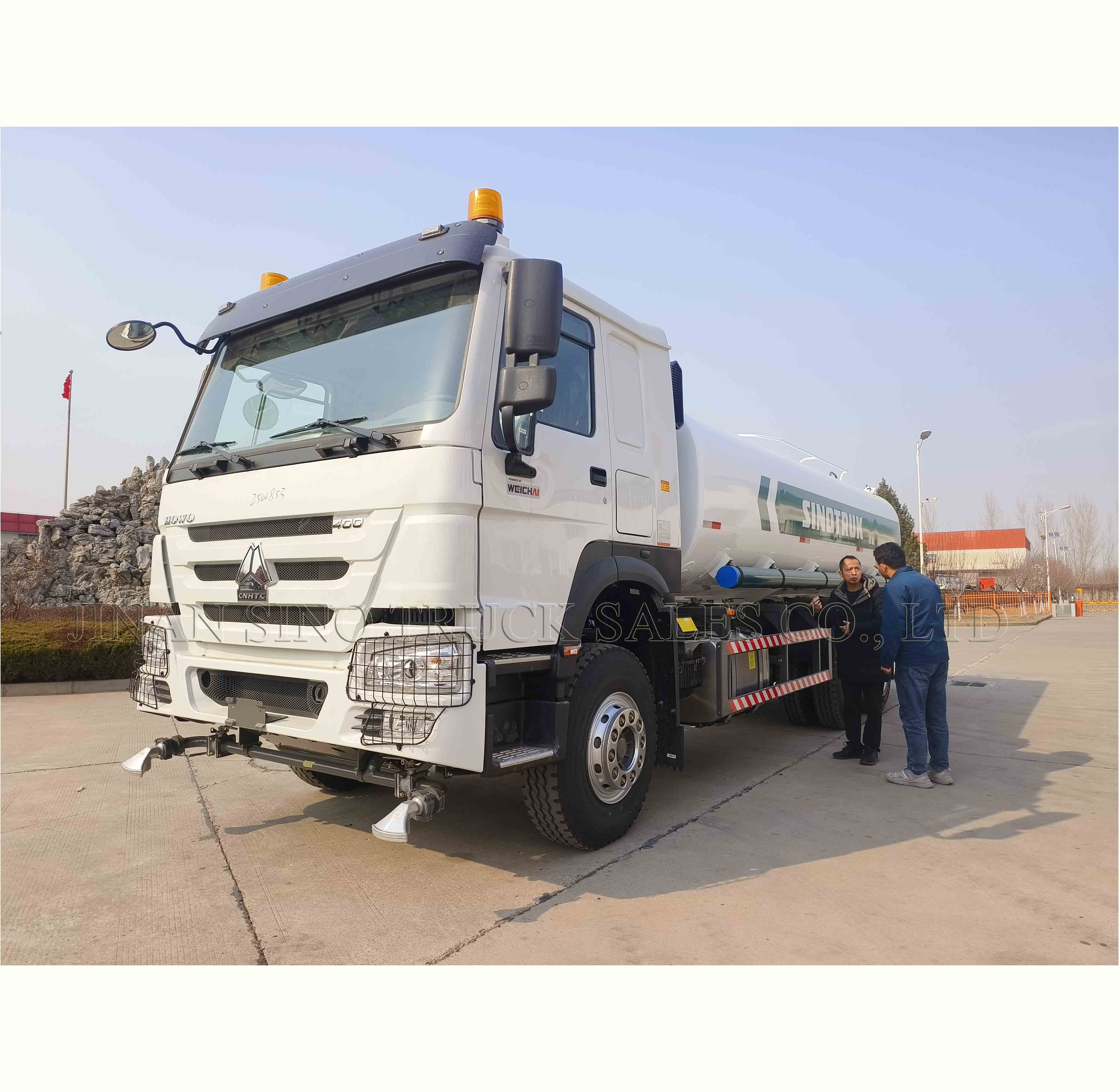 Лидер продаж, водовоз Sinotruk Howo 20 тонн 20 куб. М., Водяная цистерна 6x4, водяная тележка для полива 20000 литров