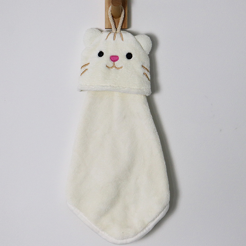 ลูกแมวสีขาว