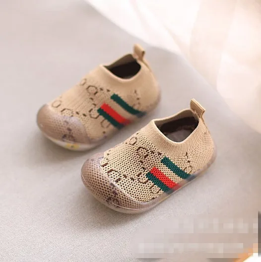 बच्चे नरम Soled आरामदायक जूते नवजात शिशु 0-2 साल के लिए गिरावट-जाल जूते पर