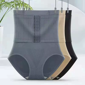 Faja Moldeadora Postparto <span class=keywords><strong>de</strong></span> Cintura Alta Acanalada con Logotipo, <span class=keywords><strong>de</strong></span> Compresión Media, Efecto Reductor <span class=keywords><strong>de</strong></span> Abdomen y Levantamiento <span class=keywords><strong>de</strong></span> Cadera, Tipo Pantalón Triangular para Mujer - Product Image 2