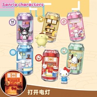 MINISO Sanrio Personajes Serie Tienda de Postres Callejera, Caja Sorpresa de Latas de Refresco, Figura de Escena en Miniatura, Adorno Coleccionable para Escritorio, Regalo