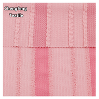 2561 #   Tissu jacquard plissé rayé bicolore en polyester respirant et élastique tricoté chaîne pour la confection de robes, t-shirts et maillots de bain pour femmes