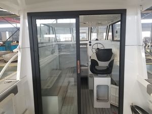 30ft utilizzato il piacere di pesca entrobordo yacht - Product Image 4