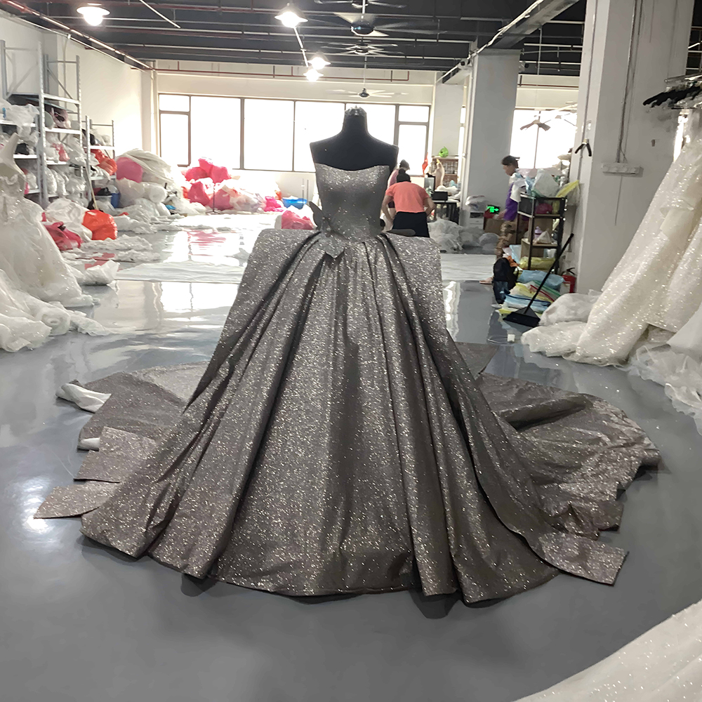 silver dama dresses Grey Diamond Mermaid Long Prom for Women Sparkly Crysta formalgowns Enhanced by elegant spaghetti straps Adora Design Dama Dress 1053