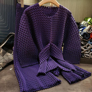 Pantaloni a due pezzi con pieghe a compressione in vita occidentale, set 2024 autunno, nuovo abito plissettato da donna - Product Image 5