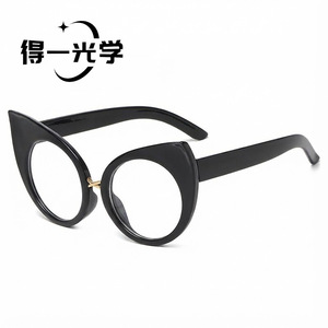 แว่นกันแดดทรงแคทอาย กรอบพีซี ป้องกันแสงสีฟ้า สำหรับทุกเพศ - Product Image 1