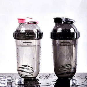 Bouteille shaker à protéines en plastique avec logo personnalisé, anti-fuite, pour boire directement, idéale pour la gym et les voyages - Product Image 1