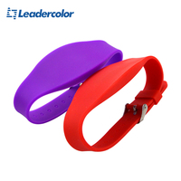 Pulsera de Silicona RFID UHF Pasiva de 860-960Mhz, Resistente al Agua, para Podómetro y Gimnasio, Precio de Fábrica