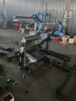 Machine de pont de hanche agenouillée chargée par plaque d'équipement de forme physique commerciale de gymnase pour le constructeur de poussée de bodybuilding d'utilisation d'intérieur