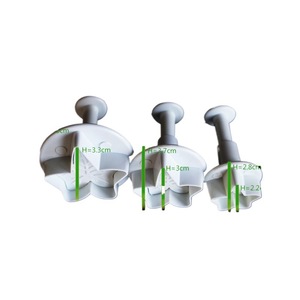 Star Fondant Cake Molds 3 Piece Set Reusable Baking DIY Tool For Cake Decorating - Product Image 5