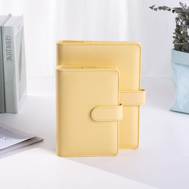 สีเหลือง