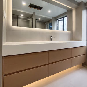 Vanité de salle de bain intelligente avec finition en bois | Rangement intelligent et miroir amélioré par la technologie - Product Image 1
