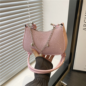 2025 Neue modische Damen-Umhängetasche Hochwertige, glänzende Umhängetasche mit ketten förmigem Polyester-Futter mit Reiß verschluss und Reiß verschluss - Product Image 4