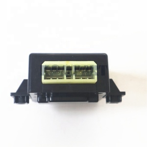 Contrôleur d'<span class=keywords><strong>essuie</strong></span>-<span class=keywords><strong>glace</strong></span> d'excavatrice 21K8-41821 0,15 kg pour HX380 L Pièces de machines de construction - Product Image 3